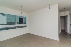 Image 3 - 204707