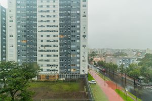 Image 6 - 204707