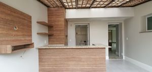 Image 21 - 204720