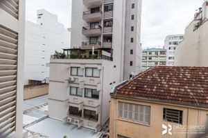 Image 4 - 204737