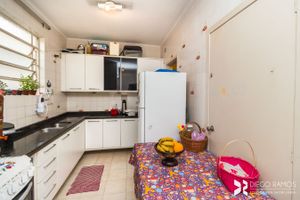 Image 21 - 204737