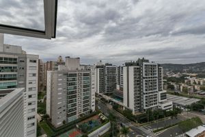 Image 13 - 204749