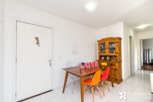 Image 1 - 204776