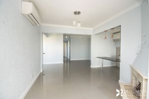Image 10 - 204777