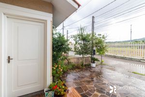 Image 27 - 204831