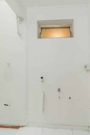 Image 24 - 204924