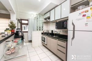 Image 14 - 205082