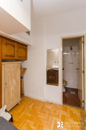 Image 22 - 205085