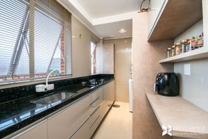Image 13 - 205107