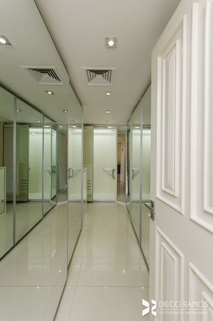 Image 31 - 205180