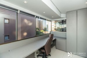 Image 38 - 205180