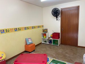 Image 31 - 205209