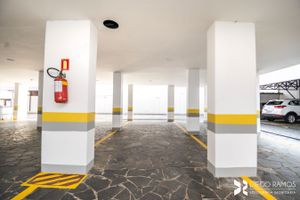 Image 33 - 205236