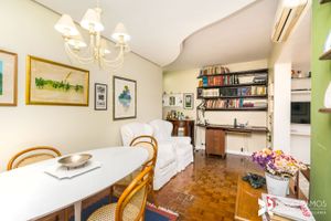 Image 4 - 205241
