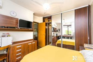 Image 11 - 205241