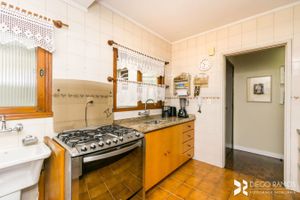Image 22 - 205241