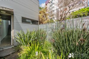 Image 3 - 205252
