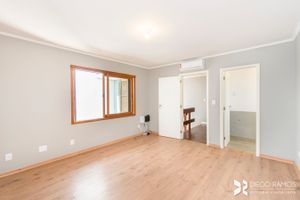 Image 16 - 205273