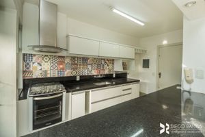 Image 24 - 205284