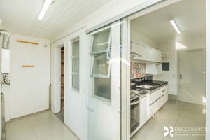 Image 28 - 205284