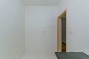 Image 11 - 205286