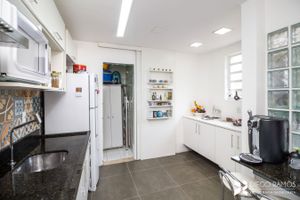 Image 17 - 205292