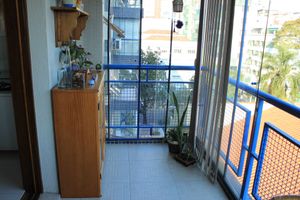 Image 28 - 205301