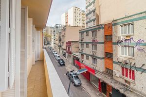 Image 6 - 205355