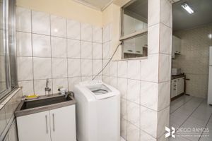 Image 31 - 205376