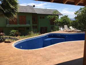 Image 8 - 205522