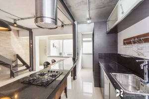 Image 25 - 205578