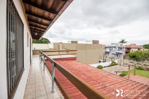 Image 15 - 205579