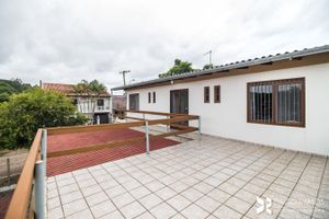 Image 17 - 205579