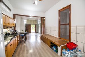 Image 31 - 205579