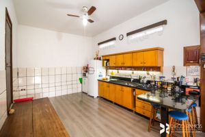 Image 32 - 205579