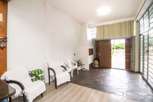 Image 38 - 205579
