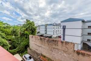 Image 15 - 205615