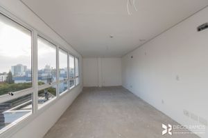 Image 1 - 205619