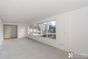 Image 4 - 205619