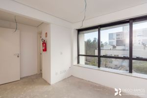 Image 4 - 205620