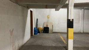 Image 3 - 205698