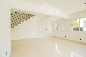 Image 4 - 205716