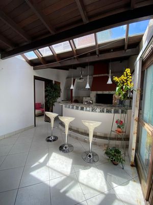 Image 30 - 205722