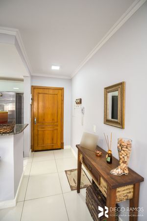 Image 33 - 205746