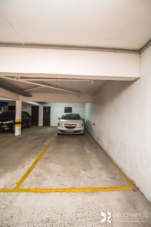 Image 34 - 205746