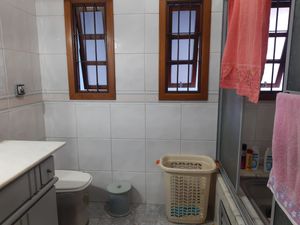 Image 9 - 205799