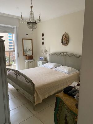 Image 18 - 205821