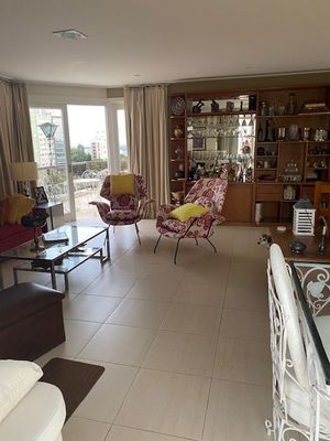 Image 1 - 205821