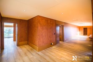 Image 17 - 205823