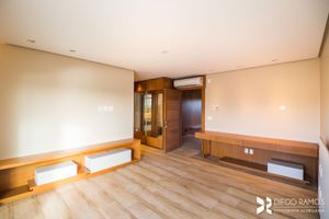 Image 41 - 205823